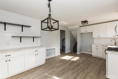 111 Coleman St, Middlesex, NJ 08846 photo 15