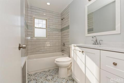 111 Coleman St, Middlesex, NJ 08846 photo 24