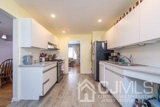165 Barbara Pl, Middlesex, NJ 08846 photo 10