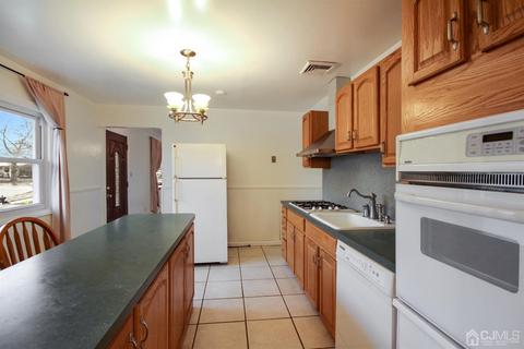 3 Weldon Rd, Edison, NJ 08817 photo 8