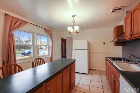 3 Weldon Rd, Edison, NJ 08817 photo 7