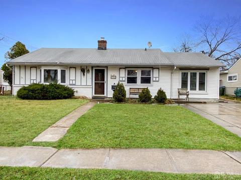 3 Weldon Rd, Edison, NJ 08817 photo 1