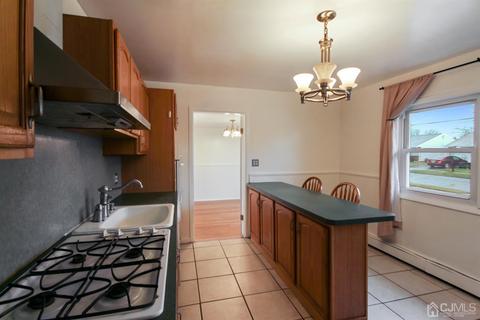 3 Weldon Rd, Edison, NJ 08817 photo 5