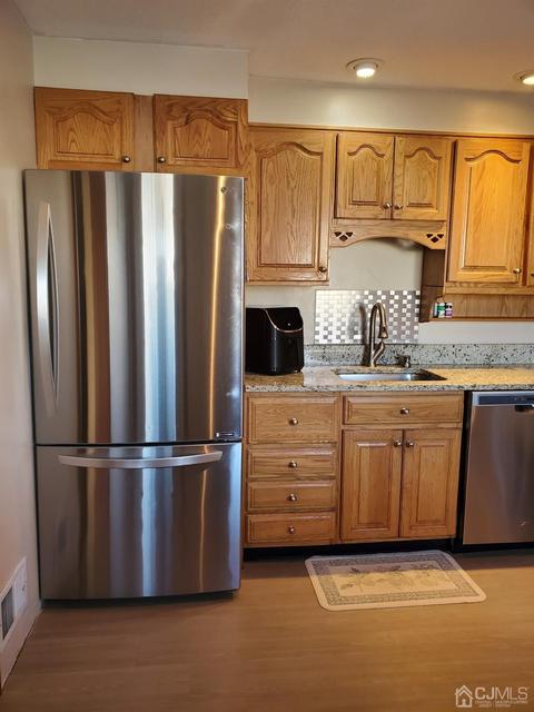 14 Magee Rd, Edison, NJ 08817 photo 8