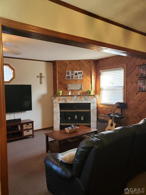 14 Magee Rd, Edison, NJ 08817 photo 6