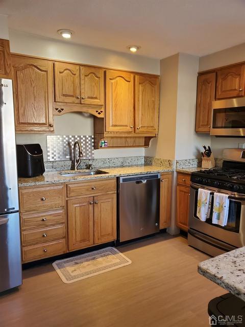 14 Magee Rd, Edison, NJ 08817 photo 10
