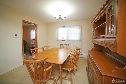 47 Cherry St, Edison, NJ 08817 photo 4