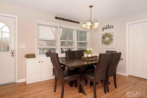 604 Lorraine Ave, Middlesex, NJ 08846 photo 8