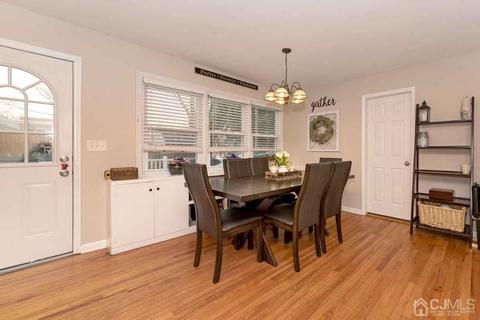 604 Lorraine Ave, Middlesex, NJ 08846 photo 7