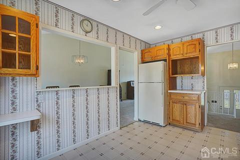 123 Lee Dr, Middlesex, NJ 08846 photo 14