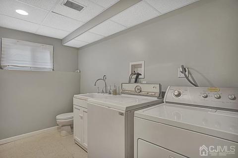 123 Lee Dr, Middlesex, NJ 08846 photo 23