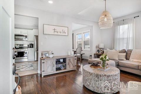 211 Stephenson Ave, Middlesex, NJ 08846 photo 9