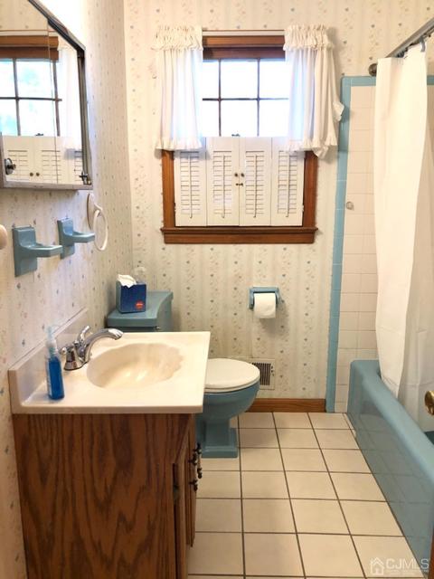 214 W Maple Ave, Bound Brook, NJ 08805 photo 10