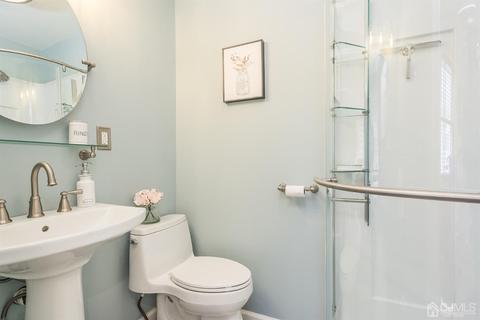 308 Greene Ave, Middlesex, NJ 08846 photo 12