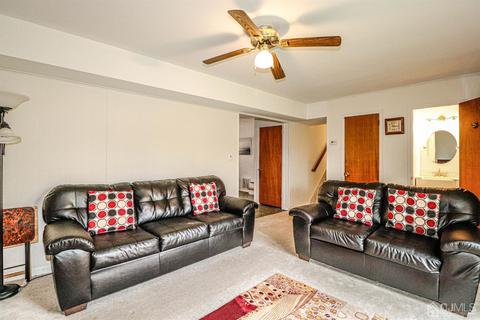35 Eileen Way, Edison, NJ 08837 photo 22