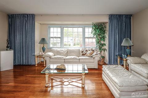 35 Eileen Way, Edison, NJ 08837 photo 6