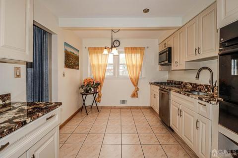 35 Eileen Way, Edison, NJ 08837 photo 12