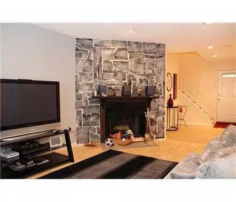 6 Pheasant Run, Edison, NJ 08820 photo 4