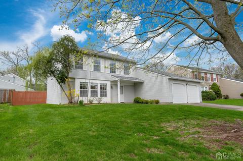 26 Firethorn Dr, Edison, NJ 08820 photo 3