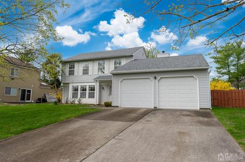26 Firethorn Dr, Edison, NJ 08820 photo 2