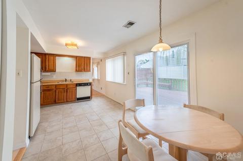 26 Firethorn Dr, Edison, NJ 08820 photo 13