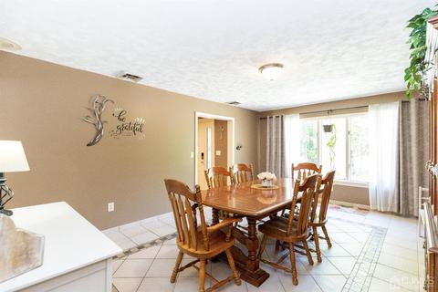 11 Webster Pl, Edison, NJ 08817 photo 8
