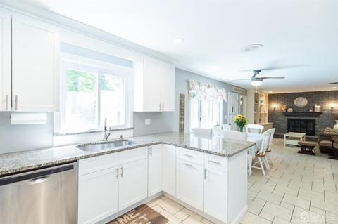 11 Webster Pl, Edison, NJ 08817 photo 22