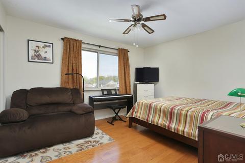 2 Honeysuckle Ln, Edison, NJ 08820 photo 18