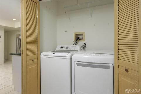 2 Honeysuckle Ln, Edison, NJ 08820 photo 22