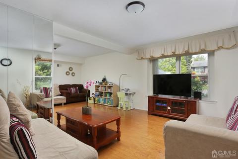 2 Honeysuckle Ln, Edison, NJ 08820 photo 8