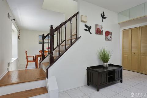 2 Honeysuckle Ln, Edison, NJ 08820 photo 5