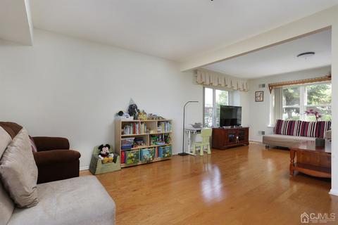 2 Honeysuckle Ln, Edison, NJ 08820 photo 7