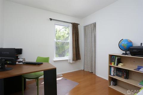 2 Honeysuckle Ln, Edison, NJ 08820 photo 19