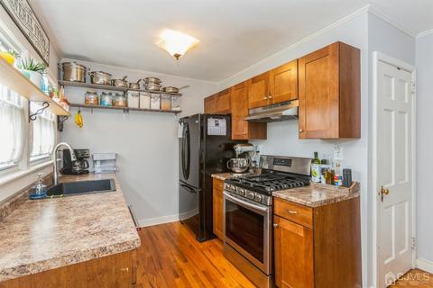 446 3rd St, Dunellen, NJ 08812 photo 12