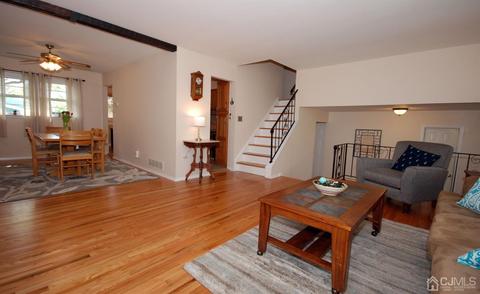 9 Shearn Dr, Middlesex, NJ 08846 photo 6