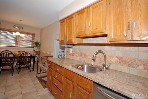 9 Shearn Dr, Middlesex, NJ 08846 photo 8