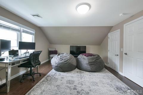 562 Cook Ave, Middlesex, NJ 08846 photo 22