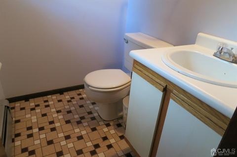 136 Coleman St, Middlesex, NJ 08846 photo 16