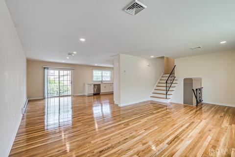 8 Eagle Rd, Edison, NJ 08820 photo 4