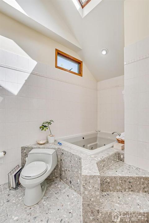 9 Wakefield Dr, Edison, NJ 08820 photo 36