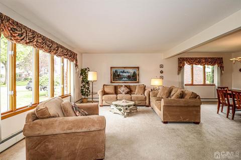20 Benjamin St, Clark, NJ 07066 photo 5
