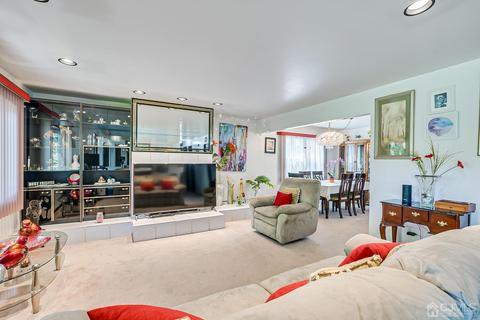40 Fox Rd, Edison, NJ 08817 photo 8