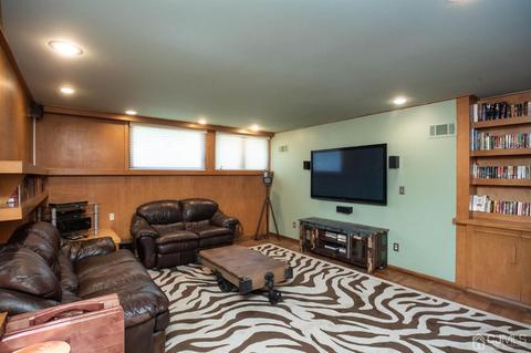 8 Hamlin Rd, Edison, NJ 08817 photo 31