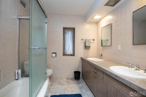 8 Hamlin Rd, Edison, NJ 08817 photo 33