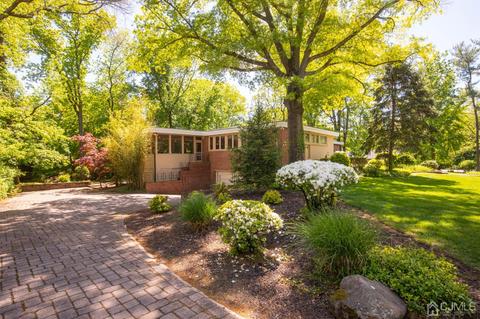 8 Hamlin Rd, Edison, NJ 08817 photo 4