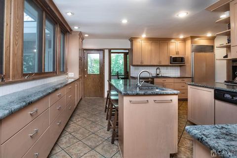 8 Hamlin Rd, Edison, NJ 08817 photo 19