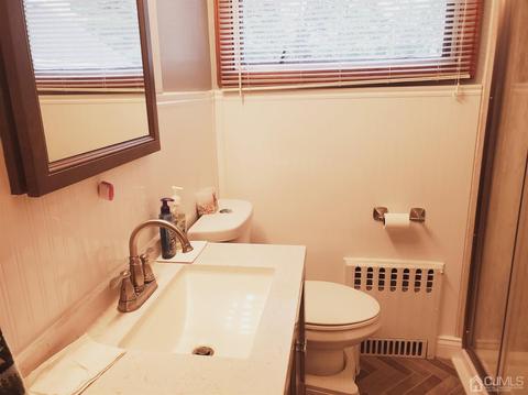 2 Center Ave, Parlin, NJ 08859 photo 18