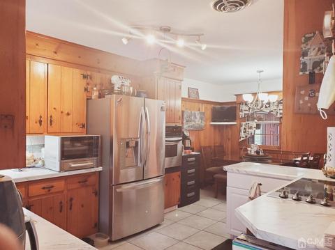 2 Center Ave, Parlin, NJ 08859 photo 15