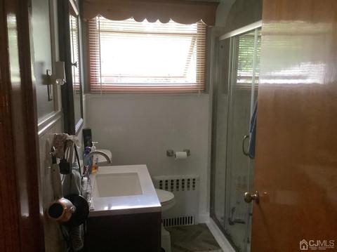 2 Center Ave, Parlin, NJ 08859 photo 16