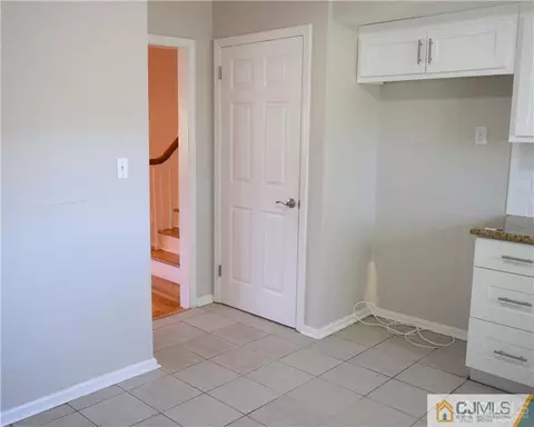29 Warwick Rd, Edison, NJ 08820 photo 9